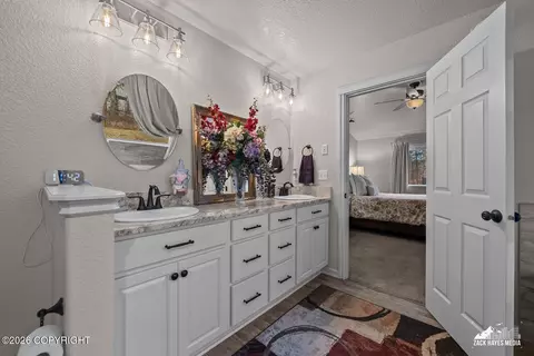 Bath - 8348 E Fork Cir, Wasilla, AK 99654 photo 3 of 6