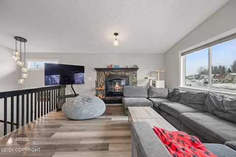 Living - 12435 Winter Park Cir, Eagle River, AK 99577 photo 2 of 2