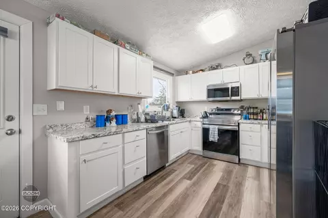 Kitchen - 12435 Winter Park Cir, Eagle River, AK 99577 photo 1 of 3