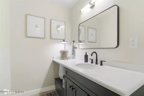 Bath - 10336 Le Doux Ln, Eagle River, AK 99577 photo 3 of 4