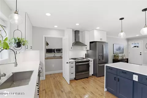 Kitchen - 10336 Le Doux Ln, Eagle River, AK 99577 photo 3 of 6