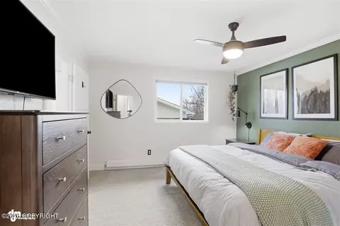 Bedroom - 10336 Le Doux Ln, Eagle River, AK 99577 photo 2 of 5