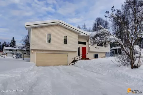 8521 Greenhill Way, Anchorage, AK 99502