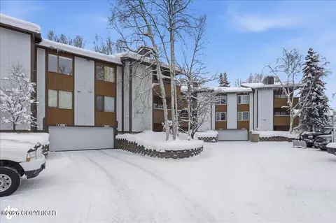 7538 Foxridge Way # 8H, Anchorage, AK 99518