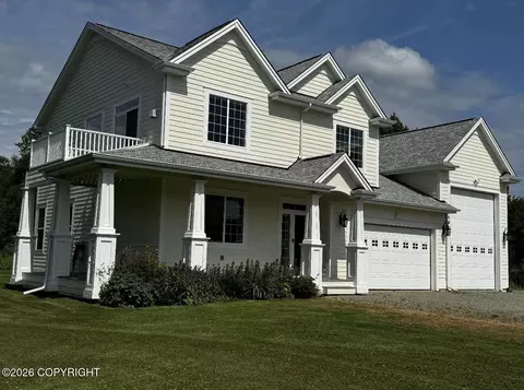 6472 N Farm Loop, Palmer, AK 99645