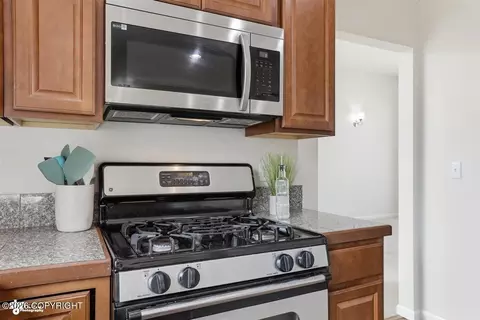 Kitchen - 13311 Konrad Dr, Eagle River, AK 99577 photo 3 of 4