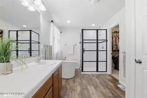 Bath - 13311 Konrad Dr, Eagle River, AK 99577 photo 4 of 7