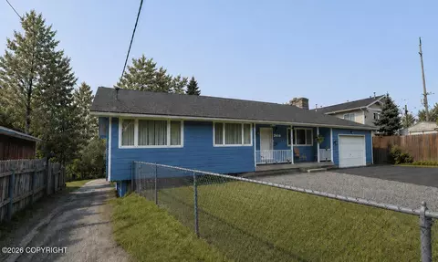 2616 Mcrae Rd, Anchorage, AK 99517