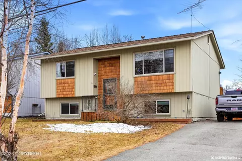 3820 E 84th Ave, Anchorage, AK 99507
