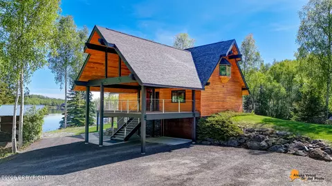 6517 S Becky Ln, Big Lake, AK 99652
