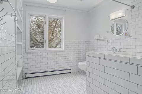 Bath - 2395 E 47th Ct, Anchorage, AK 99507 photo 2 of 4