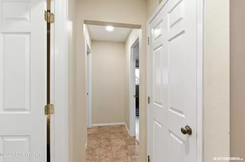 Entry Way - 18802 Driftwood Bay Dr, Eagle River, AK 99577 photo 4 of 5