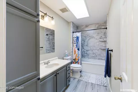 Bath - 18802 Driftwood Bay Dr, Eagle River, AK 99577 photo 1 of 4