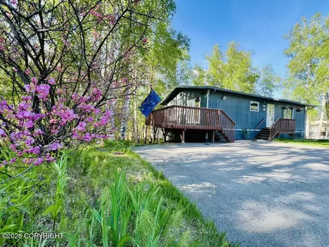 961 W Gail Dr, Wasilla, AK 99654