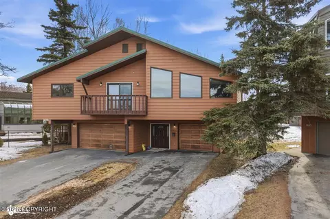 1823 Buccaneer Pl, Anchorage, AK 99501