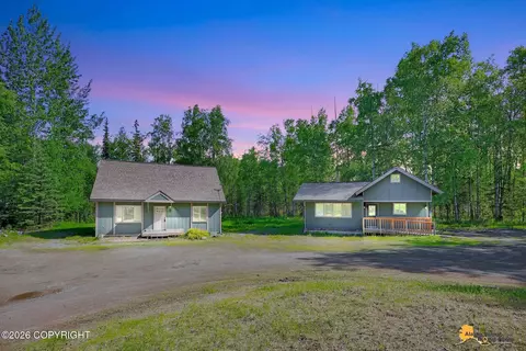 727 N Day Rd, Wasilla, AK 99623