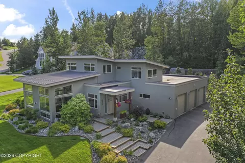 8000 Lucy St, Anchorage, AK 99502
