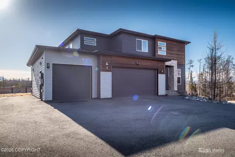 3030 E Sandman Cir, Wasilla, AK 99654
