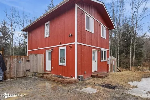 4923 Clover Ln, Homer, AK 99603