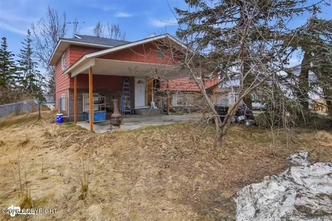 3144 Donington Dr, Anchorage, AK 99504