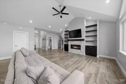 Living - 3375 E Serendipity Loop, Wasilla, AK 99654 photo 6 of 7