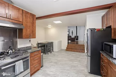 Kitchen - 14632 Don Cir, Eagle River, AK 99577 photo 7 of 8
