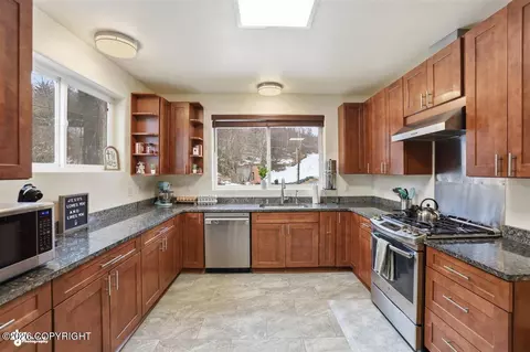Kitchen - 14632 Don Cir, Eagle River, AK 99577 photo 4 of 8