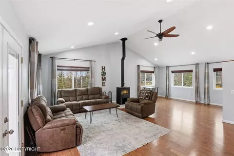 Living - 14632 Don Cir, Eagle River, AK 99577 photo 2 of 2