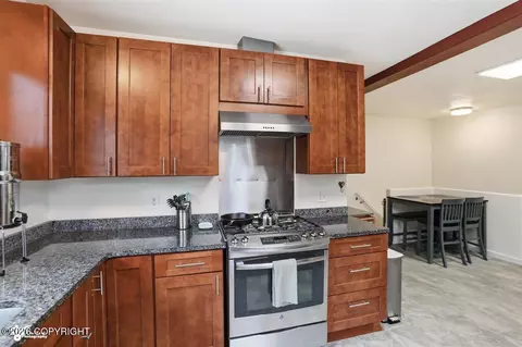 Kitchen - 14632 Don Cir, Eagle River, AK 99577 photo 5 of 8