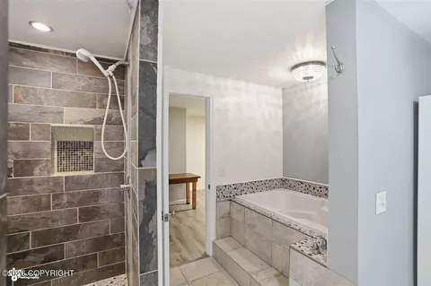Bath - 14632 Don Cir, Eagle River, AK 99577 photo 5 of 7