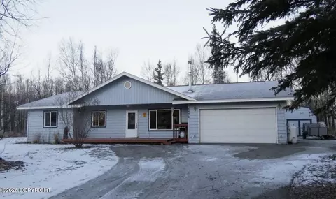 1471 W Ridgeview Dr, Wasilla, AK 99654