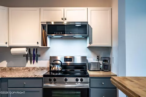 813 Auk St # E4, Kenai, AK 99611
