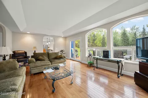 Living - 27724 Vantage Ave, Eagle River, AK 99577 photo 4 of 4