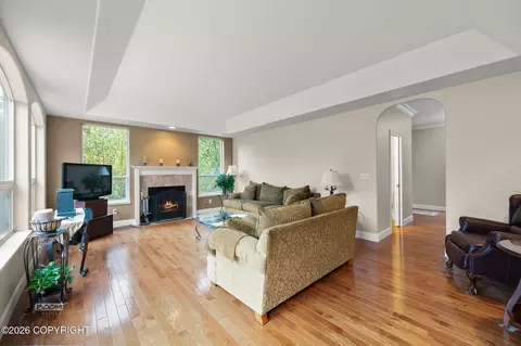 Living - 27724 Vantage Ave, Eagle River, AK 99577 photo 2 of 4