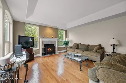 Living - 27724 Vantage Ave, Eagle River, AK 99577 photo 3 of 4