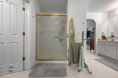 Bath - 27724 Vantage Ave, Eagle River, AK 99577 photo 6 of 7