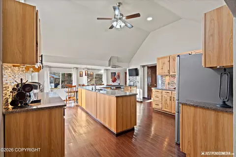 Kitchen - 3831 Harca St, Eagle River, AK 99577 photo 4 of 8