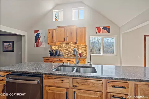 Kitchen - 3831 Harca St, Eagle River, AK 99577 photo 5 of 8