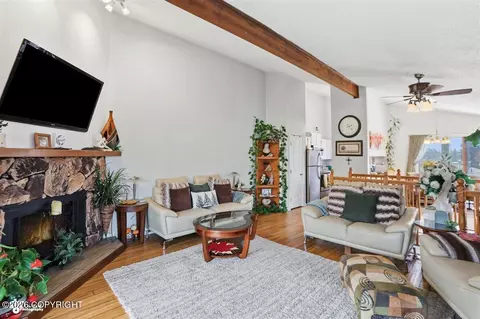 Living - 3551 E 20th Ave, Anchorage, AK 99508 photo 2 of 3