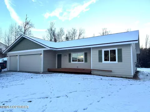 2416 E Oban Cir, Palmer, AK 99645