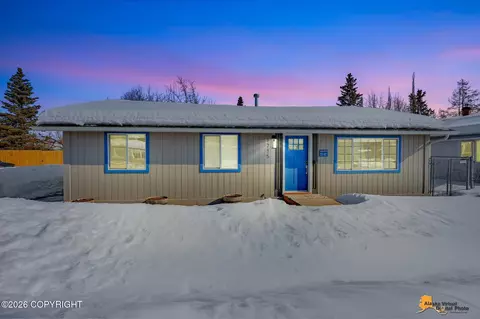 1715 Sanya Cir, Anchorage, AK 99508