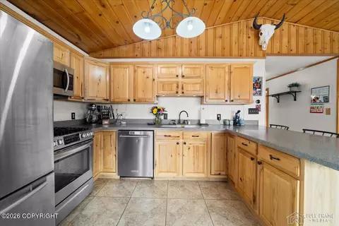 Kitchen - 1835 Mt Kiliak Cir, Eagle River, AK 99577 photo 1 of 2
