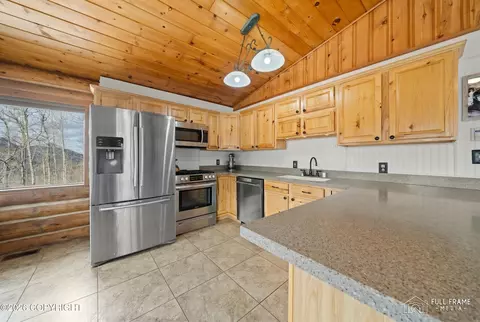 Kitchen - 1835 Mt Kiliak Cir, Eagle River, AK 99577 photo 2 of 2