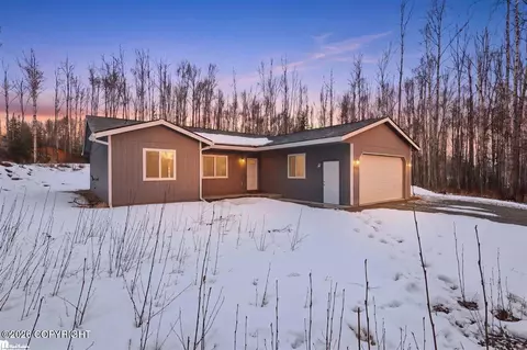2390 N Meadow Lakes Dr, Wasilla, AK 99623