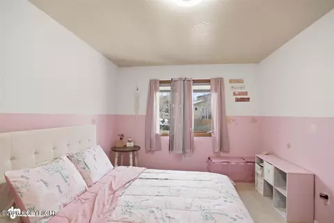 Bedroom - 19207 Middleton Loop, Eagle River, AK 99577 photo 1 of 8