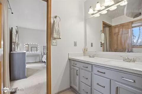 Bath - 19207 Middleton Loop, Eagle River, AK 99577 photo 3 of 4