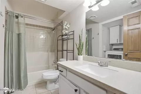 Bath - 19207 Middleton Loop, Eagle River, AK 99577 photo 4 of 4