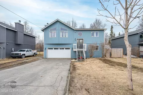 750 W Fern Ave, Palmer, AK 99645
