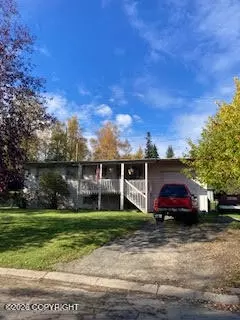 6724 Mulberry Dr, Anchorage, AK 99502