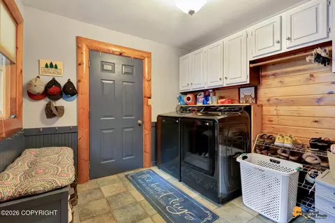 24997 Schaff Dr, Chugiak, AK 99567 photo 2